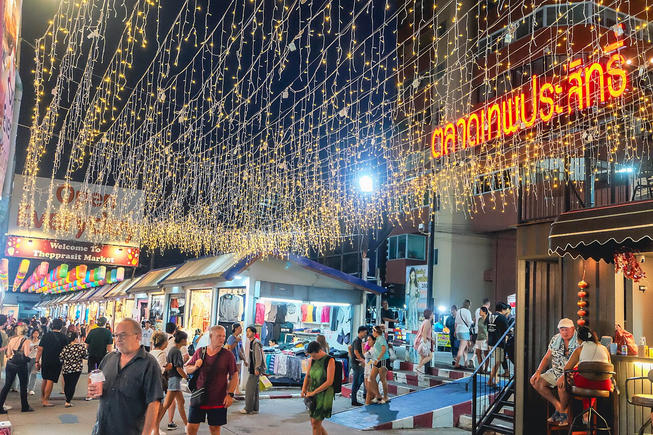 Thepprasit Night Market